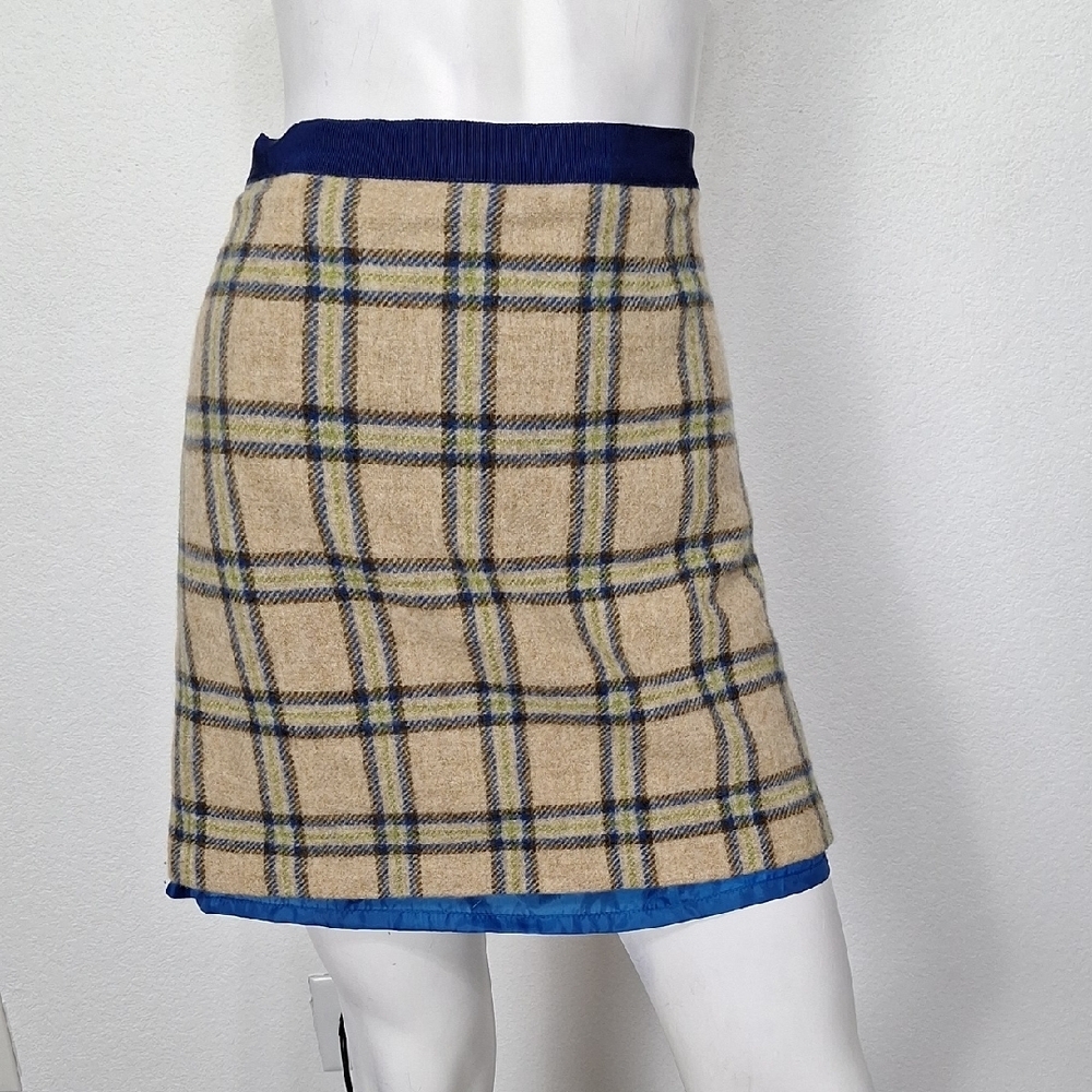 Boden Beige Plaid Wool-Blend A-Line Skirt with Navy Trim - Picture 2 of 12